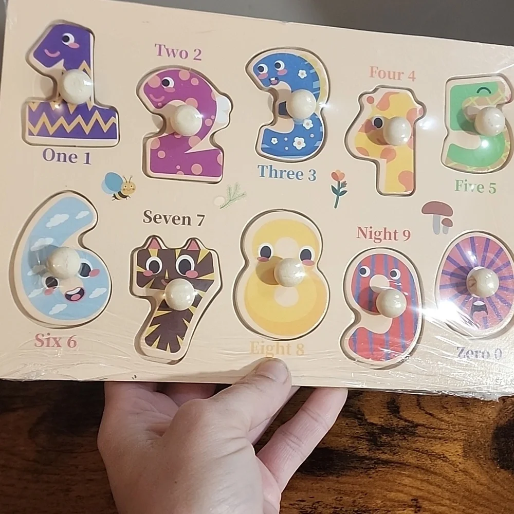 1986 multicolor wooden